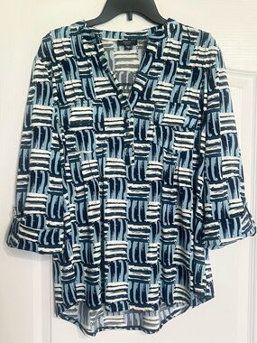 Cocomo Abstract Tunic Blouse in Navy and Light Blue 1X